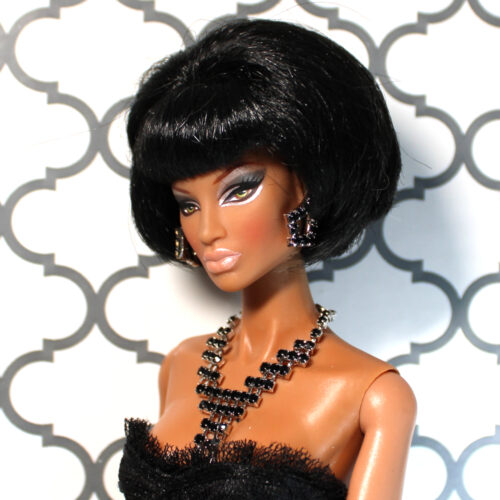 Natalia Fatale: Modern Pompadour "Queen of the Hive" /2006 91105 & "Model's Own Fashion" /2006 91119 - (Dressed & Accessories) - Image 3